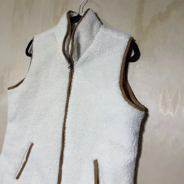 Old Navy Sherpa Fleece Vest Womens Large‎ Cream Brown Full Zip Cozy Warm - Image 2