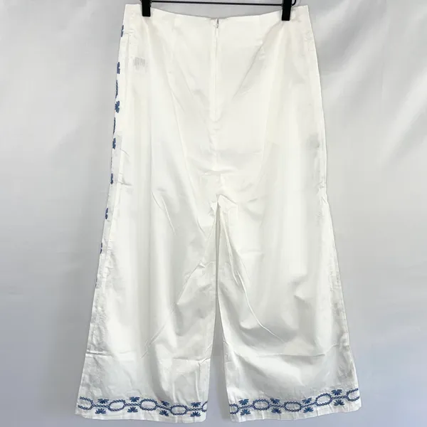 New Foxiedox Embroidered Cropped Pants Spellgirl Culottes White Blue Size Medium - Image 10