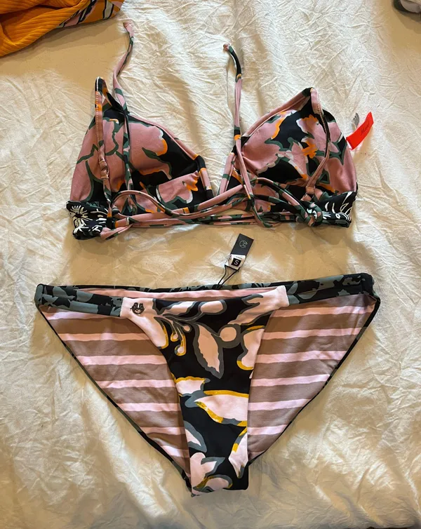 Reversible Set - Image 2