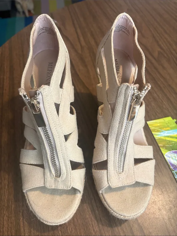 Beige Canvas Size 8 Espadrille Wedge Sandals Merona - Image 3