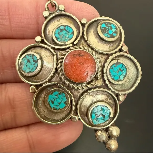 Vintage Silver-tone Turquoise & Coral Tibetan Style Flower Dangle Earrings 22g. - Image 8