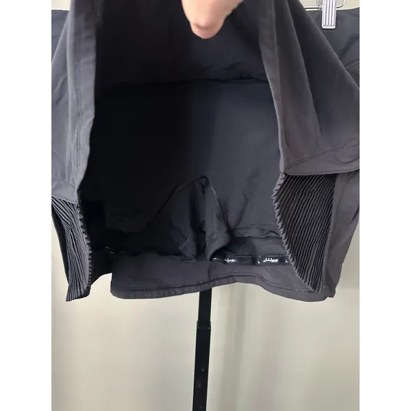 Lululemon Play Off The Pleats Skirt *13” Black Size 12 - Image 4