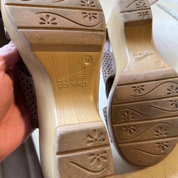 Dansko Tasha Taupe Perforated Leather Slingback Wedge Sandals Clogs‎ Womens 38 - Image 6