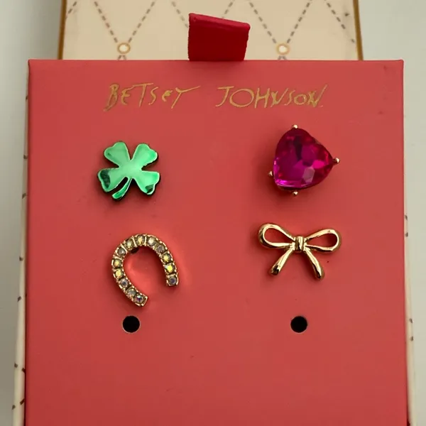 Betsey Johnson nwt Pink and Green Earring Set clover heart horseshoe bow - Image 2
