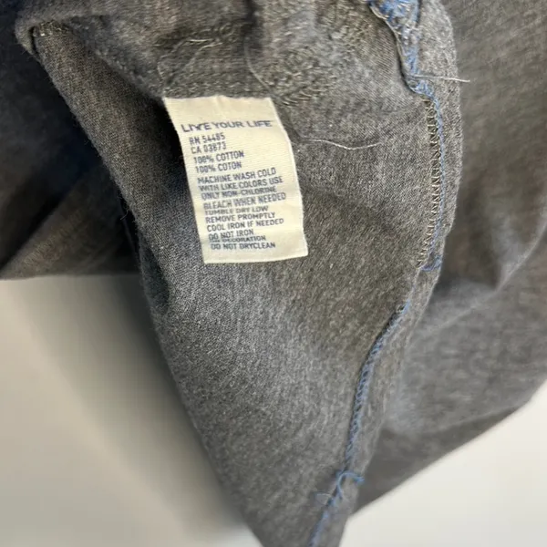 American Eagle Silver Gray Fitted Cap Sleeve Graphic Tee - Image 5