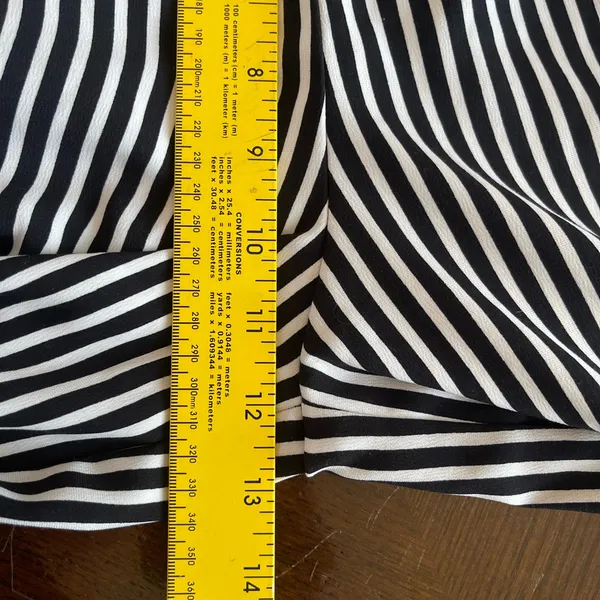 Zara Black and White Striped Wide Leg Pants - Image 5