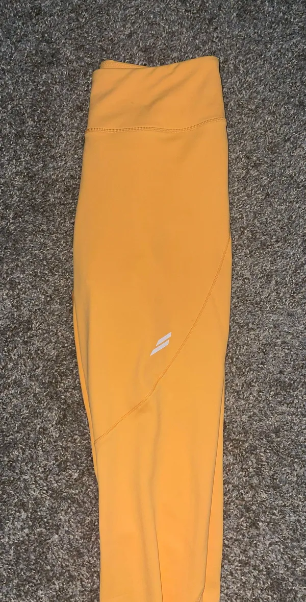 DOYOUEVEN Yellow Leggings - Image 3