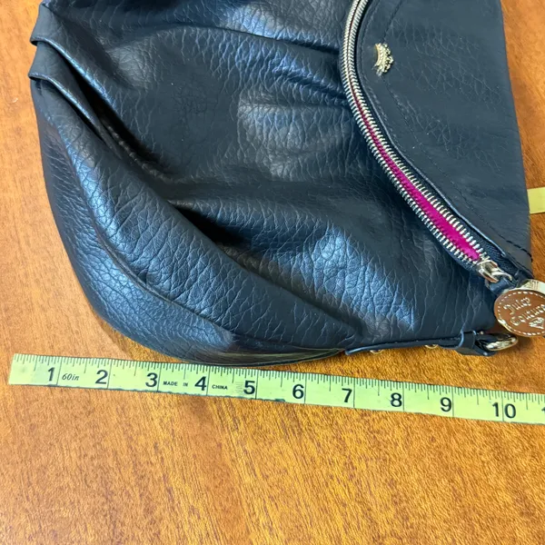 NWOT Juicy Couture Black Slouchy Crossbody Purse Bag Gold Hardware Pink Interior - Image 9