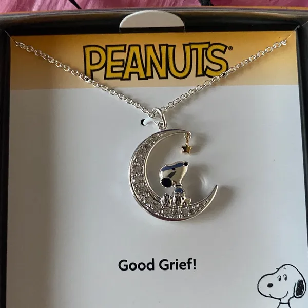 NWT Peanuts Snoopy Two Tone 18k Gold Plated Cubic Zirconia Pendant Necklace - Image 3
