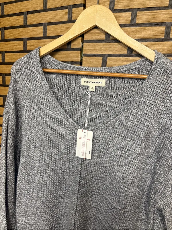 Lucky brand gray v neck sweater size small - Image 3