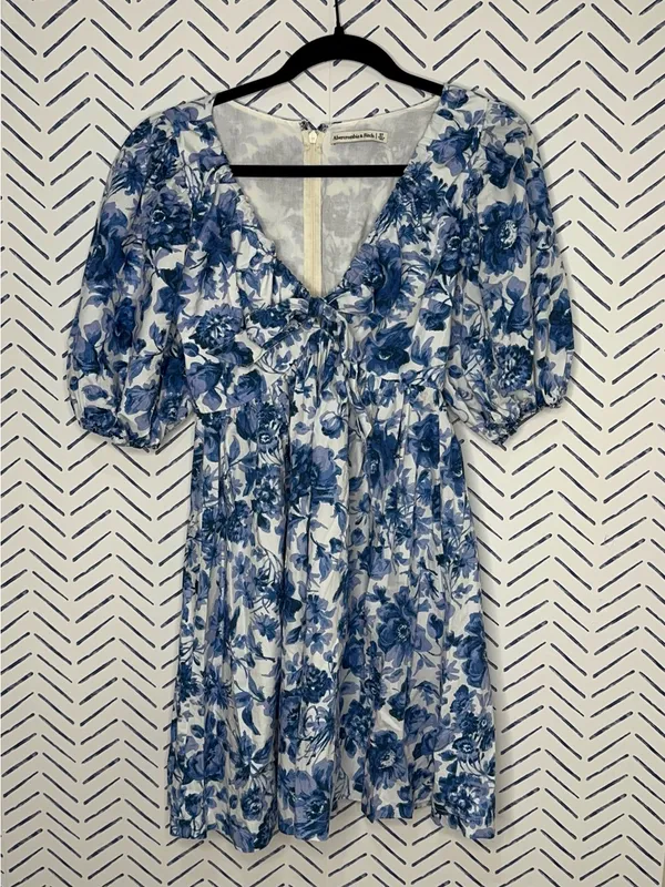Abercrombie & Fitch blue floral cinchfront dress puffsleeves size Small T - Image 2