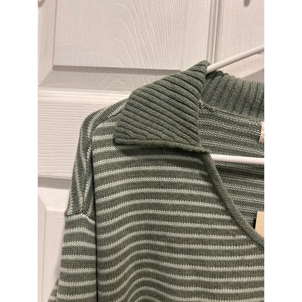 New Universal Thread Womens Large Sage Green‎ Striped Collared Pullover Sweater - Image 2