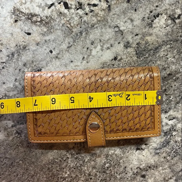Western Tan and Black Woven Wallet - Image 9