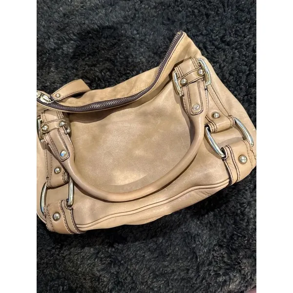 Banana republic handbag, beautiful tan color, excellent condition - Image 14
