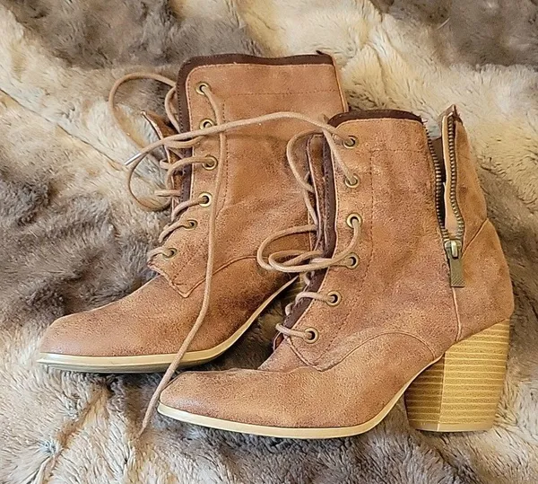 Maurice's Stylish Brown Boots Size 8 - Image 3