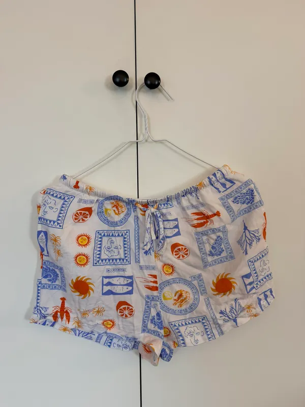 Flowy Shorts Multiple - Image 2