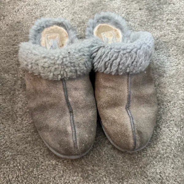 UGG Gray Sheepskin Women's Slippers - Image 2
