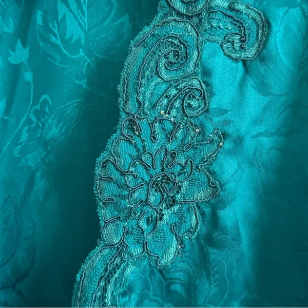 Y2K Victoria’s Secret Robe Floral Embroidered Beaded Size M/Large Teal Blue VTG - Image 7