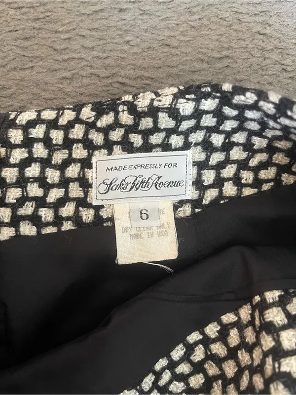 Saks Fifth Avenue Black and White Textured Pencil Skirt - Image 2
