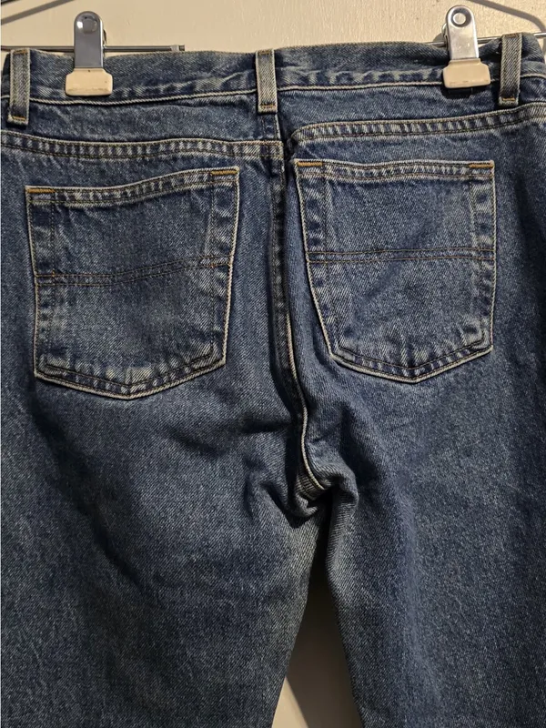 Tommy Hilfiger Women’s Classic Dark Blue Bootcut Jeans - Image 9