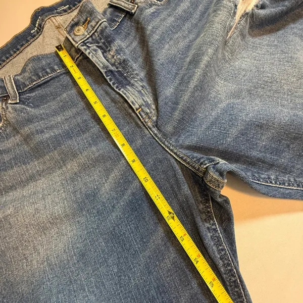 Old Navy Mid-Rise Medium Rinse Boyfriend Denim Distressed Raw Hem Jeans Plus 18 - Image 8