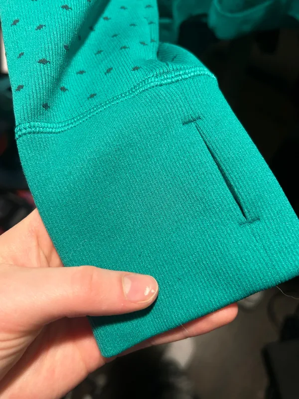 Dolce & Gabbana Nwt long sleeve - Image 3