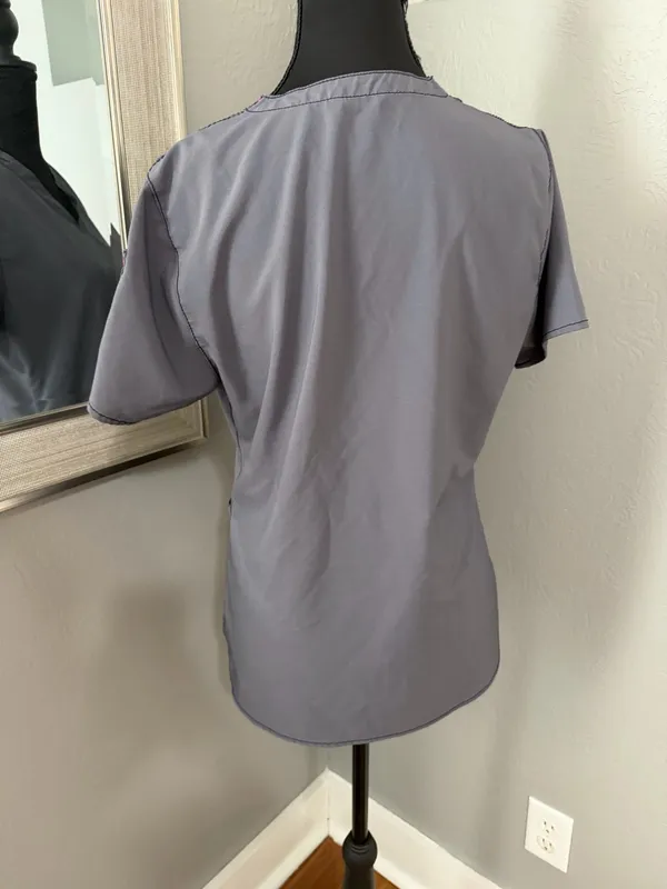 Carhartt Women's Force Cross-Flex V-Neck Scrub Top Grey Small. - Image 4