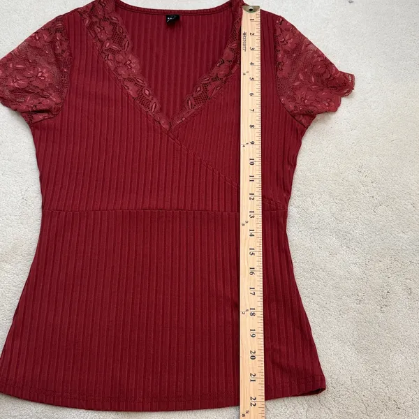 Shein Maroon Lace Panel Rib Knit V-neck Short Sleeve Stretchy T-shirt Top Sz M - Image 7