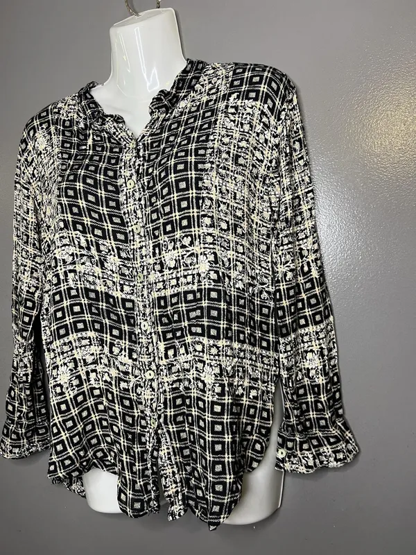 Free People Blouse Womens Medium Black Check Henley Button Boho Tunic Top - Image 4