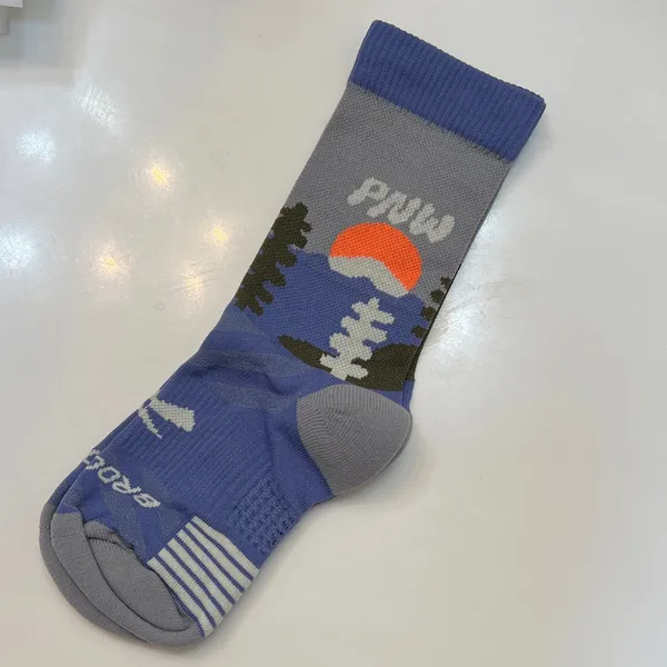 Pacific NW Brooks Ghost Lite Crew Socks - Blue and Gray - Image 4