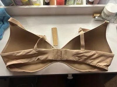 SKIMS Push-Up Plunge Bra - Image 6