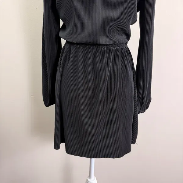 Abercrombie Black Plisse Mini Dress Long Sleeve Elastic Waist Pleated Small - Image 12