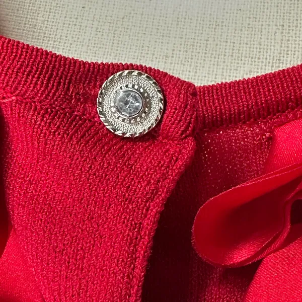 Cable&Gauge red viscose blend cardigan sweater with floral accents Petite Large - Image 6