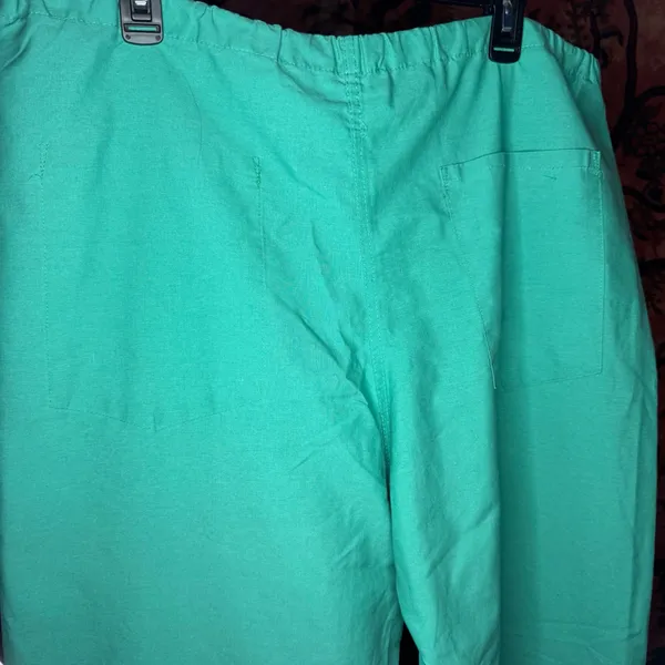 Seafoam Green Classic Scrubs Size XL - Image 4