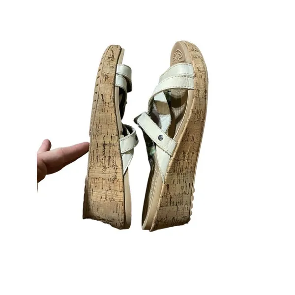 Crocs‎ Leigh Cork Beige Wedge sandals Leather Straps Womens - Image 6