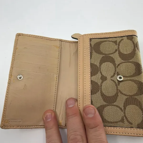 Coach Signature C Trifold Beige Canvas Wallet - Image 4