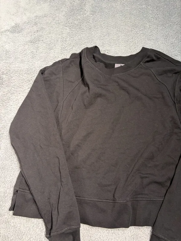 Sweaty Betty Cropped Black Long Sleeve Sweatshirt 4-6 small - Image 2
