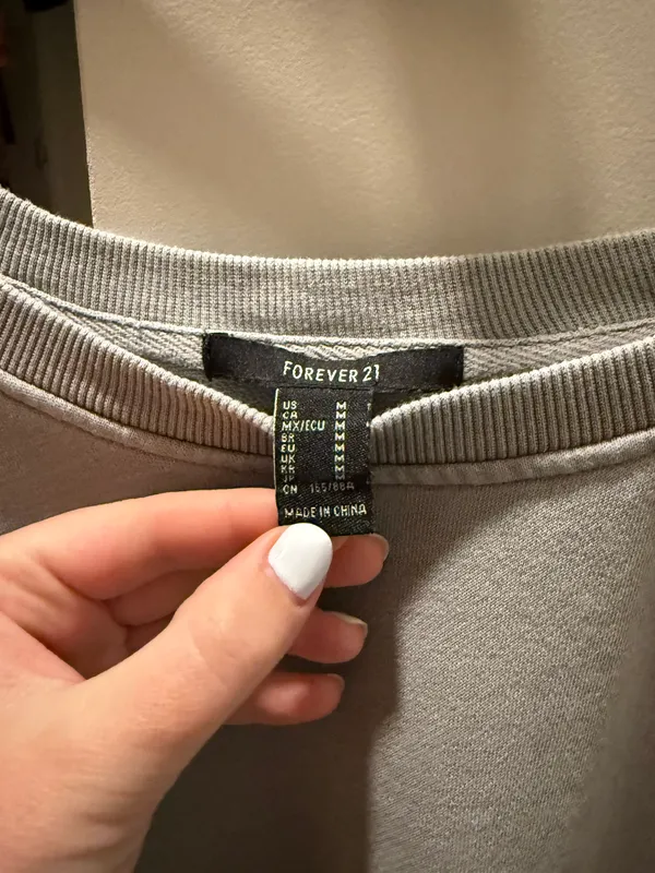 Forever 21 Cropped Sweatshirt  - Image 3
