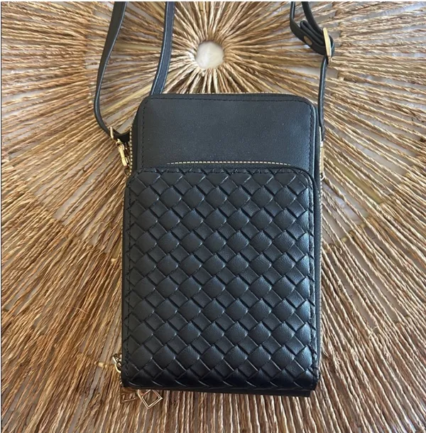 Black crossbody bag - Image 3