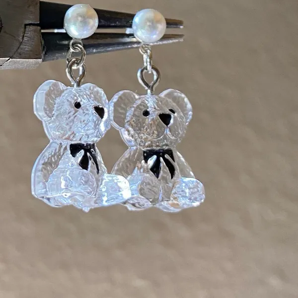 Handmade Antique retro Kawaii cute cottage style clear teddy bear dangle earrings🧸💠 - Image 2