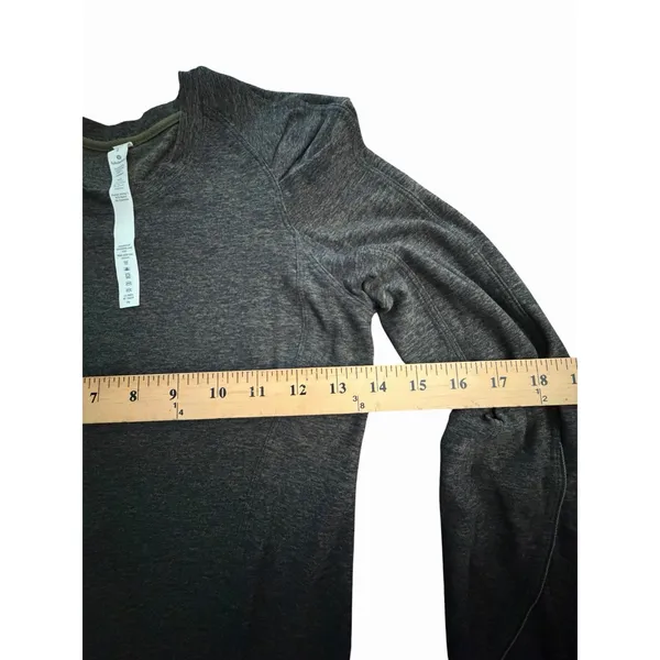 Lululemon Extra Mile Long Sleeve Shirt Sz 2 Cuffins Heathered Utilitarian #EE6-1 - Image 8