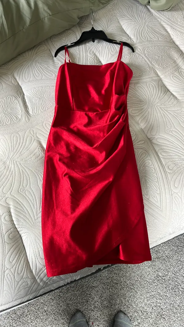 Red Homecoming Dress Honey and Rosie - Image 2