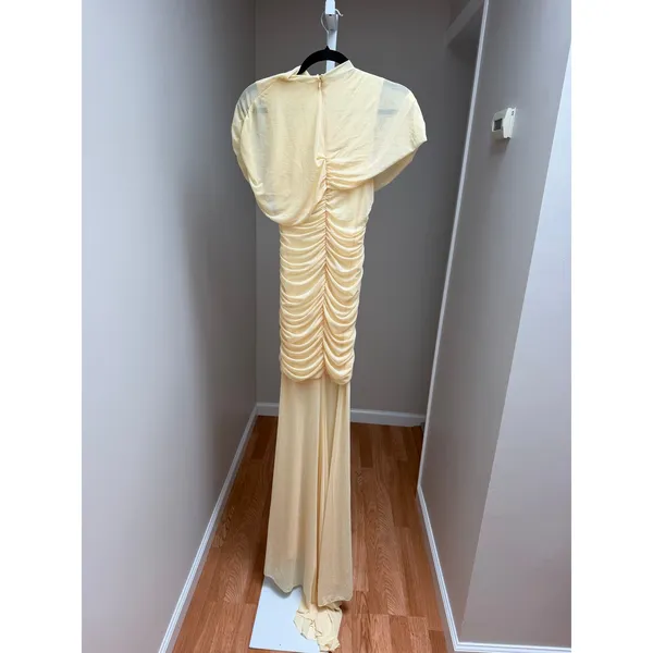 Amanda Uprichard Evianna Gown in Cornsilk Yellow Size Small - Image 5