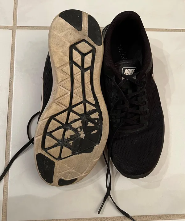 Nike Black Flex Run Sneakers - Image 5