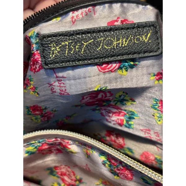 Betsey Johnson Cream Quilted Rose Satchel Black Bow Pearl Stud Handbag - Image 5