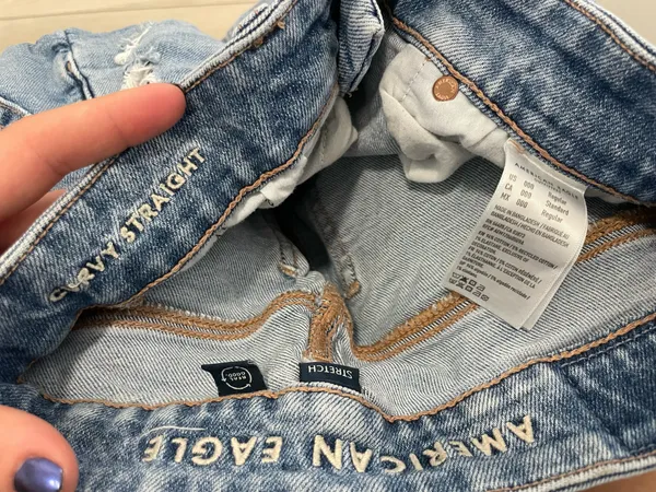 American Eagle Outfitters Curvy Straight Jeans - Image 3