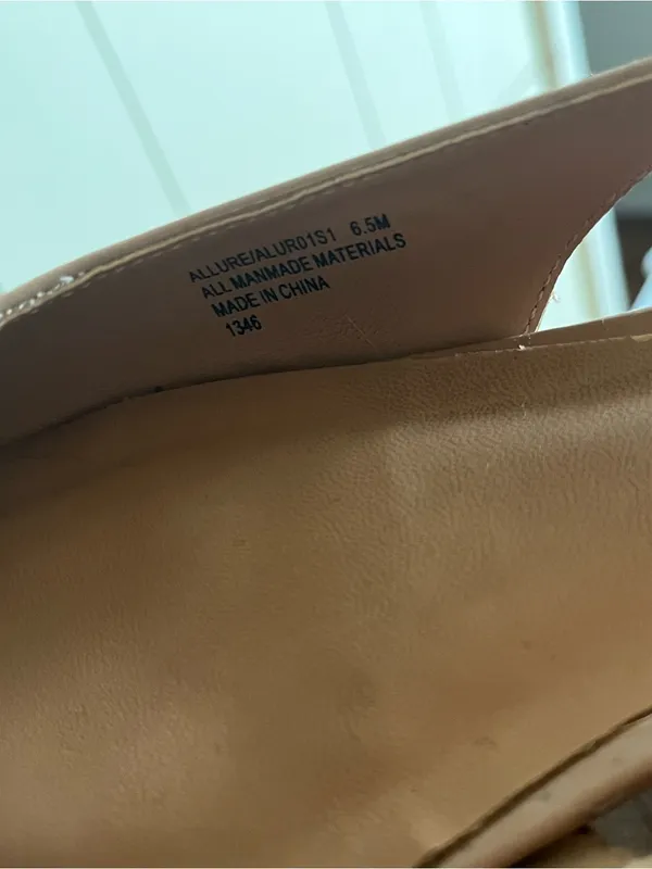 Steve Madden Nude Pointed Kitten Heels - Size 6.5 - Image 5