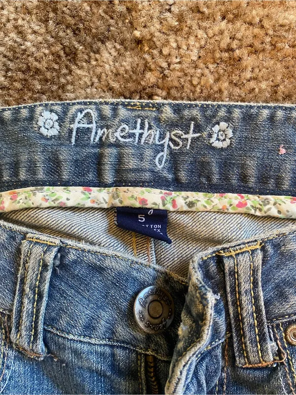 Y2K Amethyst Low rise Jeans Junior's Light Wash Blue Flare Denim Size 5 Bootcut - Image 2