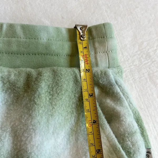Feat Blanket Blend Fuzzy Matcha Green & White Tie Dye Shorts size S - Image 7