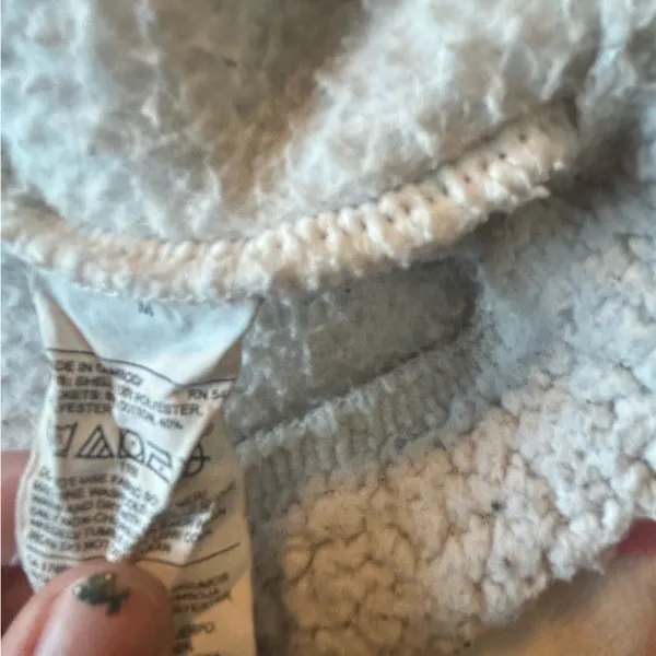 Old navy active Sherpa hoodie - Image 3